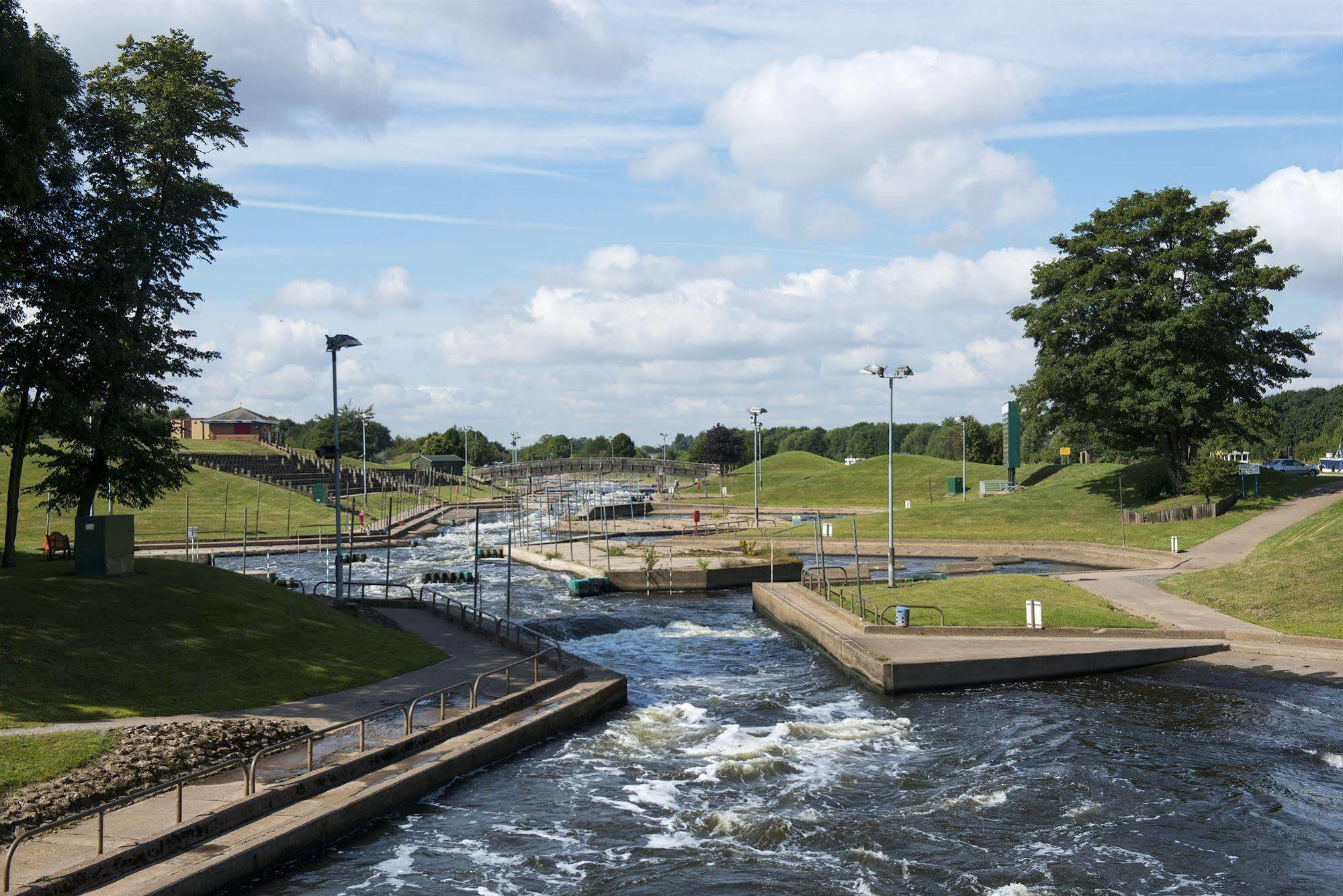 Holme Pierrepont Country Park Home Of The National Water Sports Centre Nottingham Exterior foto